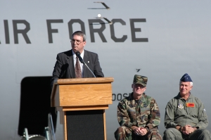 Maj Gen Don Wetekam, WR-ALC Commander (center), and Brig Gen Robert Lytle, Air Force Reserve Command Assistant Vice Commander, listen as Jim Culpepper, WR-ALC Director of Maintenance, speaks at the departure ceremony on 16 October 2003.